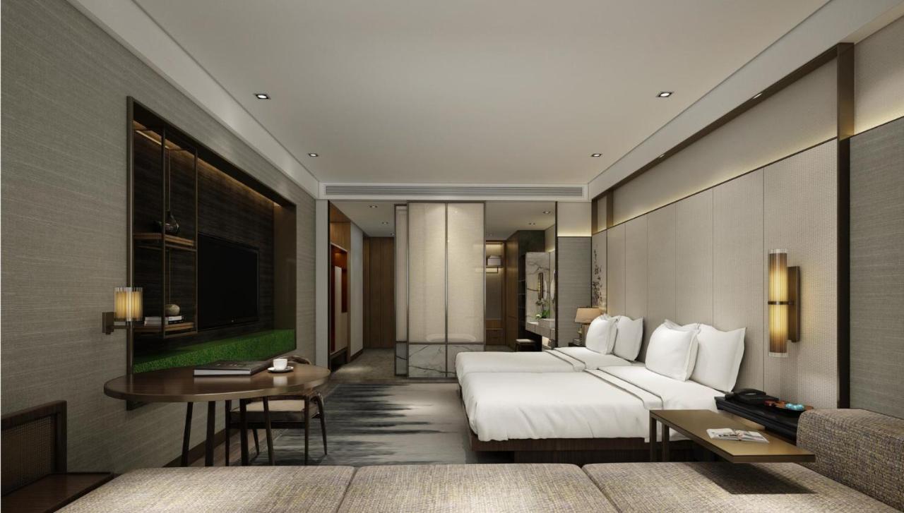 Hualuxe Kunshan Huaqiao By Ihg - F1 Racing Preferred Hotel Exterior foto